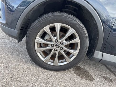 Used 2018 Toyota RAV4 Limited image 34