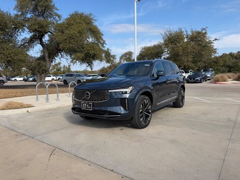 New 2026 Volvo XC90 T8 Plus w/ Protection Package Premier image 2