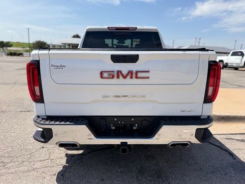Used 2024 GMC Sierra 1500 SLT AWD/4WD image 5