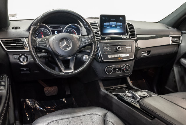 Used 2017 Mercedes-Benz GLS 450 4MATIC image 14