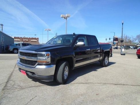 Used 2017 Chevrolet Silverado 1500 LT image 3