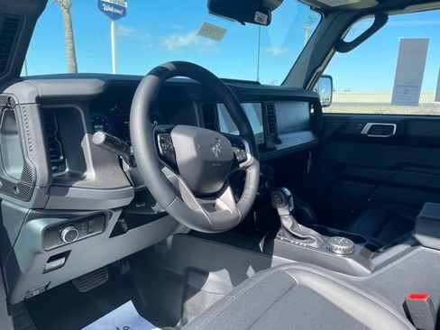 New 2026 Ford Bronco Badlands w/ Sasquatch Package image 9