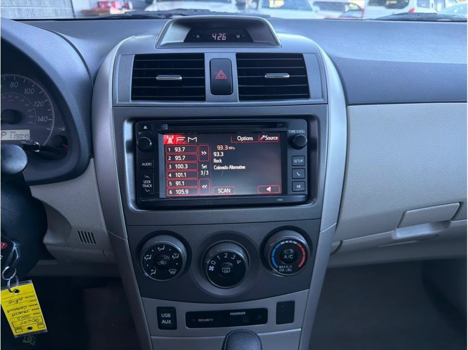 Used 2013 Toyota Corolla LE FWD image 16