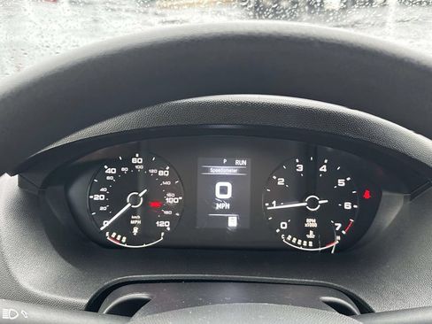 Used 2025 RAM ProMaster 2500 w/ Convenience Group FWD image 18