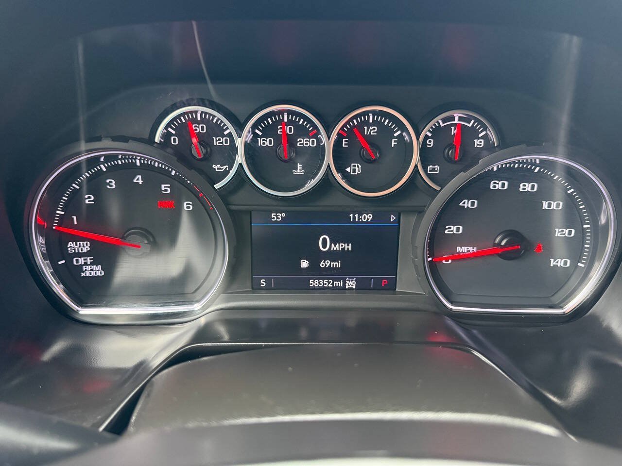 Used 2023 Chevrolet Suburban LS AWD/4WD image 32