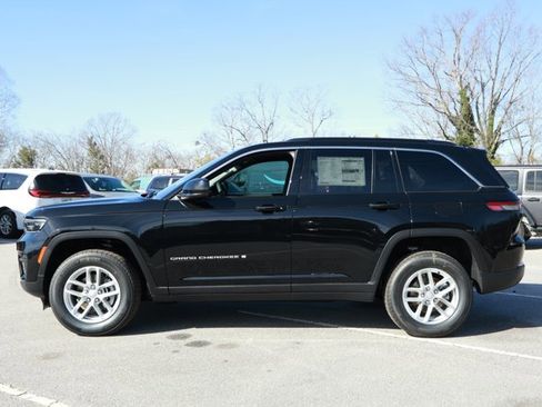 New 2025 Jeep Grand Cherokee Laredo X image 9
