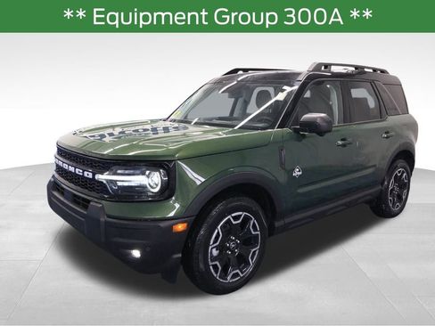 New 2025 Ford Bronco Sport Outer Banks w/ Outer Banks Tech Package+ AWD/4WD image 2