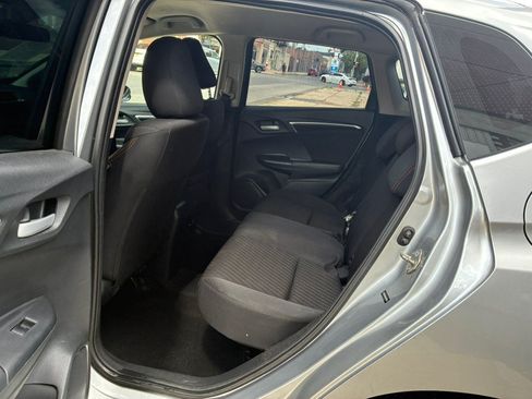 Used 2018 Honda Fit Sport image 11
