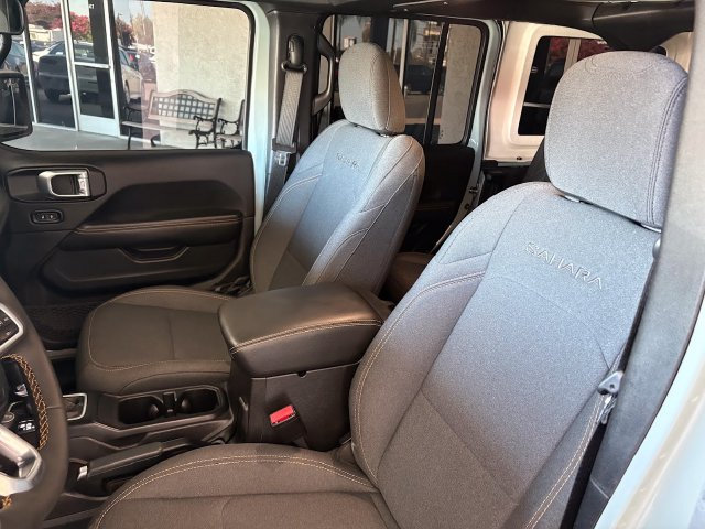 Used 2024 Jeep Wrangler Unlimited Sahara AWD/4WD image 12