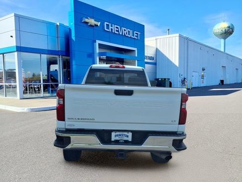 Used 2025 Chevrolet Silverado 3500 LT AWD/4WD image 4
