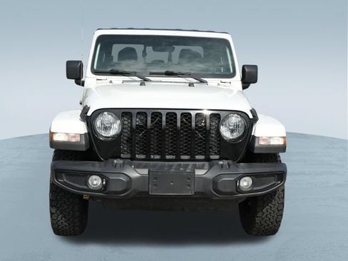 Used 2021 Jeep Gladiator Sport AWD/4WD image 2