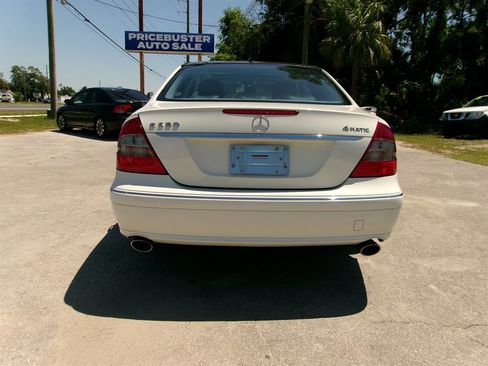 Used 2008 Mercedes-Benz E 350 4MATIC Sedan image 9