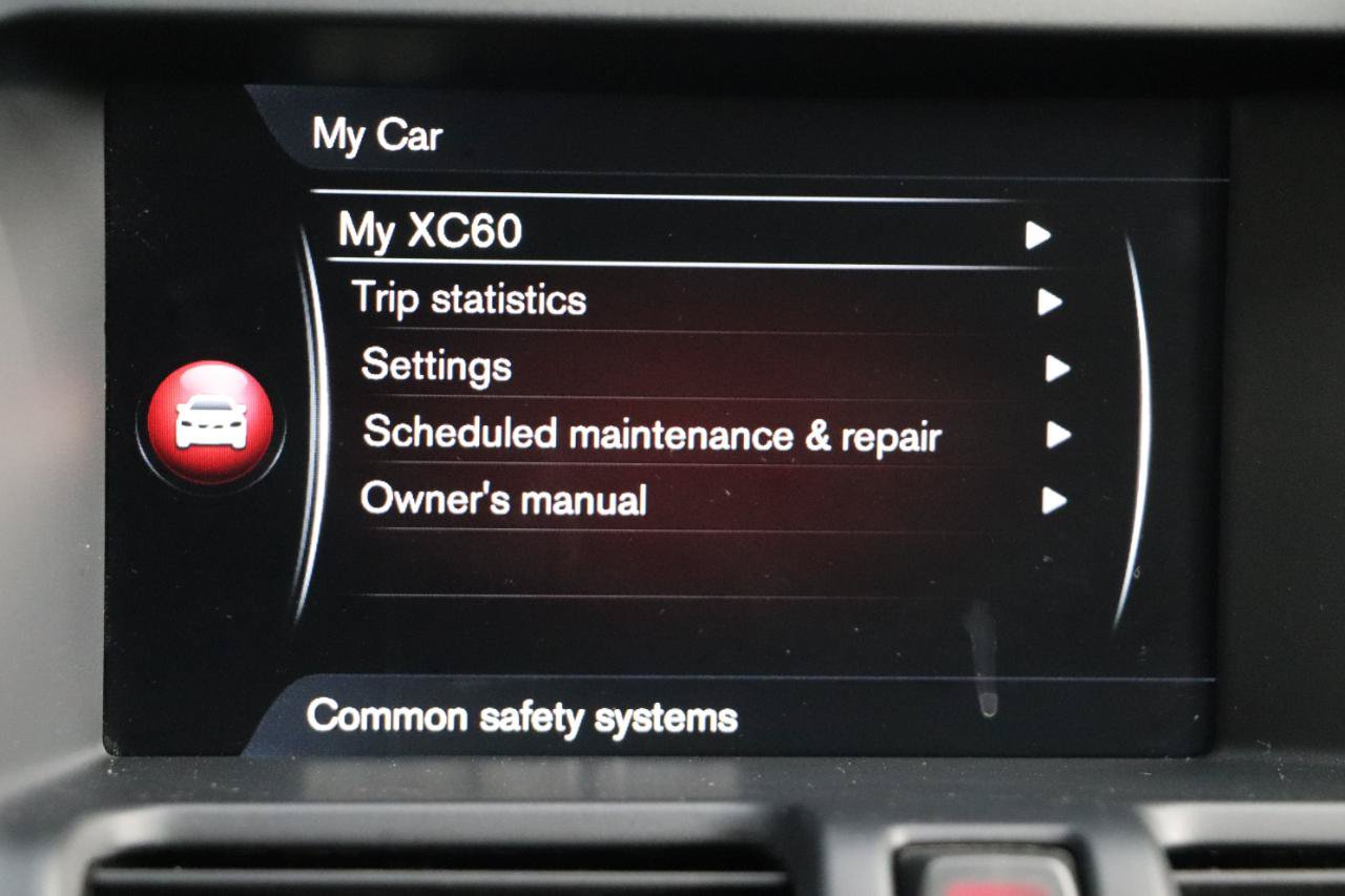 Used 2015 Volvo XC60 T6 AWD/4WD image 17