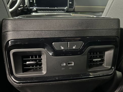 Used 2025 Chevrolet Silverado 2500 ZR2 w/ Technology Package image 20