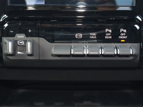 New 2025 RAM 2500 Tradesman AWD/4WD image 21