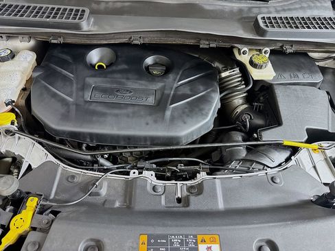 Used 2016 Ford Escape SE w/ Equipment Group 201A image 37