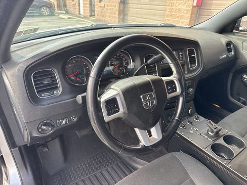 Used 2011 Dodge Charger Police w/ Convenience Group I image 34