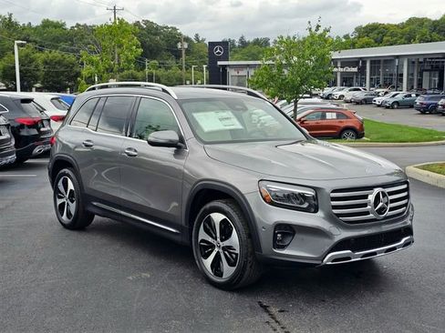 New 2026 Mercedes-Benz GLB 250 4MATIC image 1