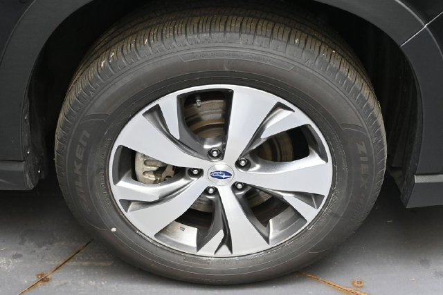 Used 2025 Subaru Ascent Premium AWD/4WD image 10
