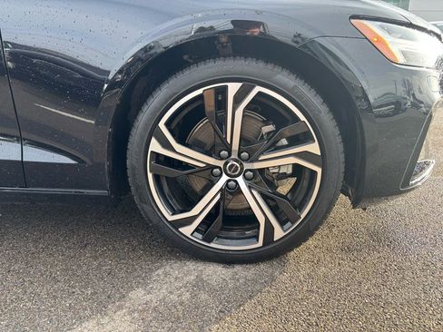 Certified 2025 Volvo S60 B5 Plus image 29