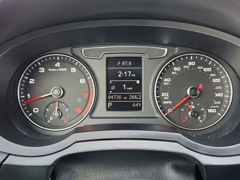 Used 2018 Audi Q3 2.0T Premium w/ Convenience Package image 39