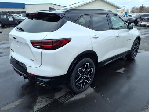 Used 2023 Chevrolet Blazer RS w/ Enhanced Convenience Package image 6