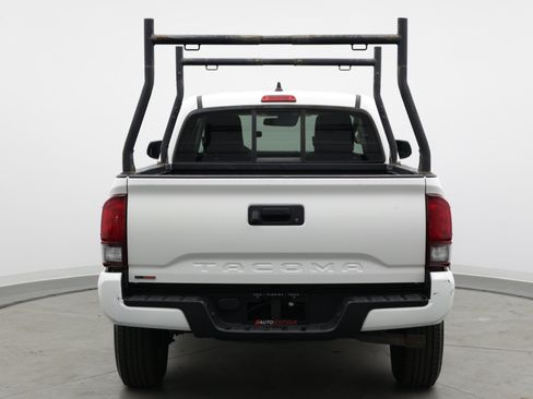 Used 2022 Toyota Tacoma SR w/ SX Package RWD image 6