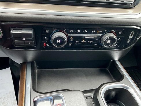 Used 2022 Chevrolet Silverado 1500 High Country image 21