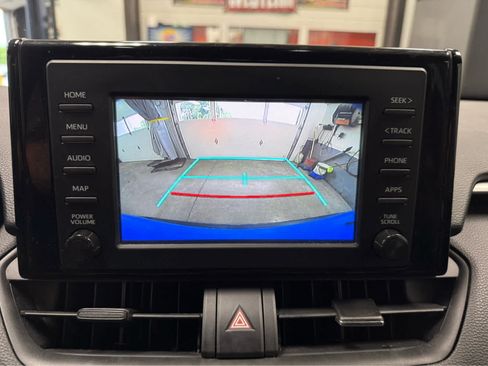 Used 2019 Toyota RAV4 LE w/ All Weather Liner Package AWD/4WD image 16