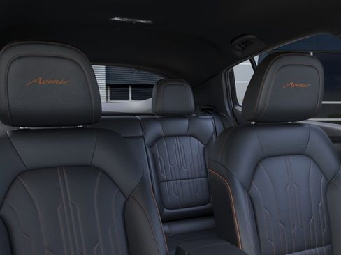 New 2026 Buick Envista Avenir image 24