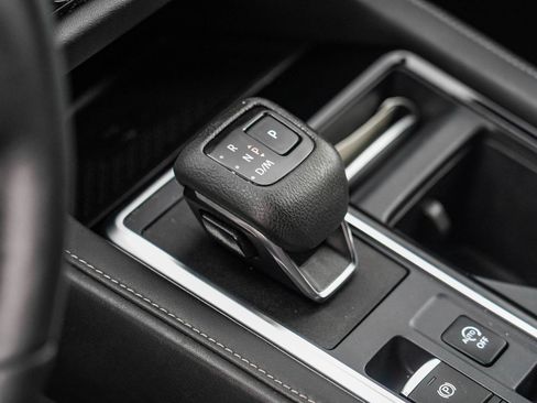 Used 2023 Nissan Pathfinder SL w/ Lighting Package (N92) image 25