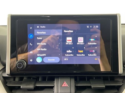 Used 2025 Toyota RAV4 XLE w/ Convenience Package FWD image 27