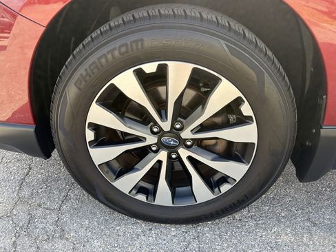 Used 2015 Subaru Outback 2.5i Limited AWD/4WD image 9