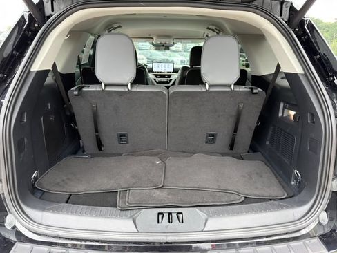 Used 2025 Ford Explorer Active w/ Active Comfort Package AWD/4WD image 44