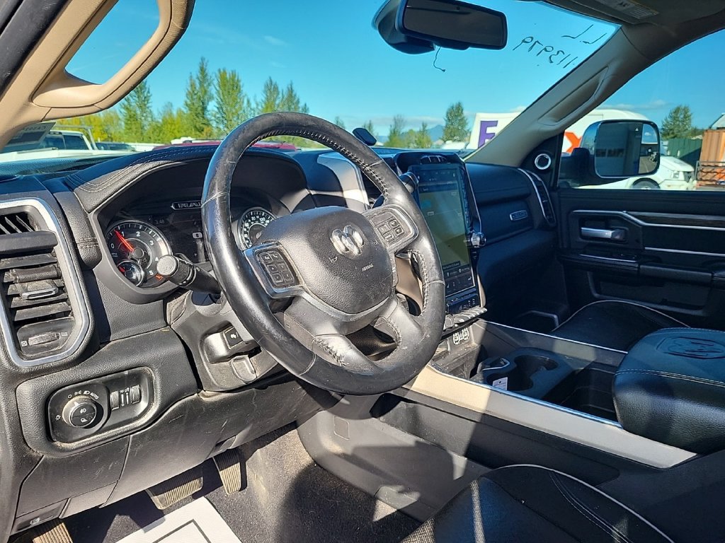 Used 2020 RAM 2500 Laramie AWD/4WD image 3