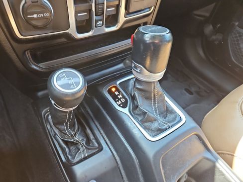 Used 2021 Jeep Gladiator Overland w/ Popular Equipment Package image 25