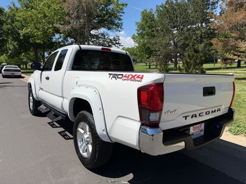 Used 2023 Toyota Tacoma SR AWD/4WD image 3