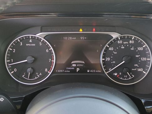 Used 2025 Nissan Pathfinder SV w/ SV Premium Package FWD image 19