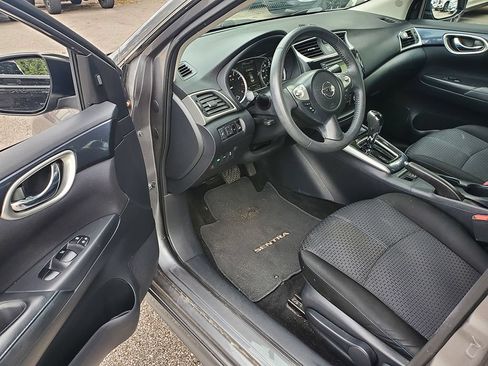 Used 2016 Nissan Sentra SR w/ Driver's Assist Package FWD image 5
