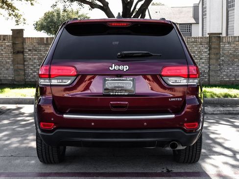 Used 2017 Jeep Grand Cherokee Limited image 19