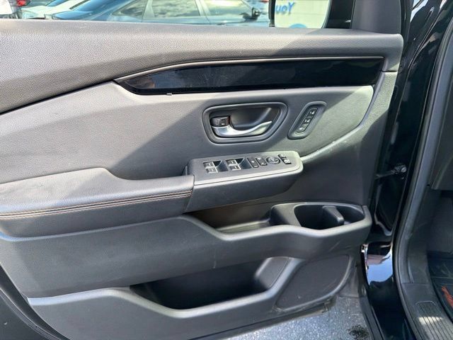 Used 2024 Honda Pilot TrailSport image 17