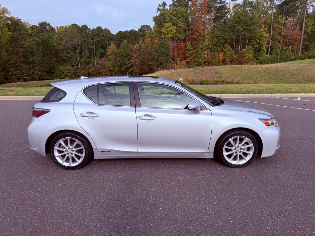 Used 2011 Lexus CT 200h Premium w/ Premium Audio Pkg FWD image 14