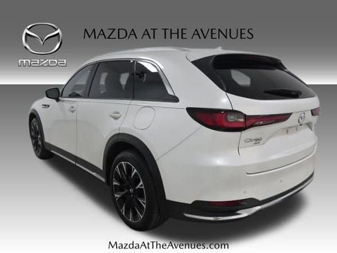 Used 2024 MAZDA CX-90 Plug-In Hybrid w/ Premium Plus AWD/4WD image 4