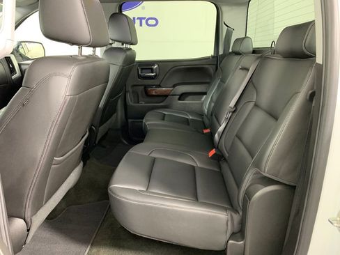 Used 2018 GMC Sierra 1500 SLT w/ SLT Premium Package AWD/4WD image 32