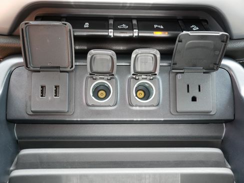 Used 2017 GMC Sierra 1500 SLT w/ SLT Premium Package AWD/4WD image 32
