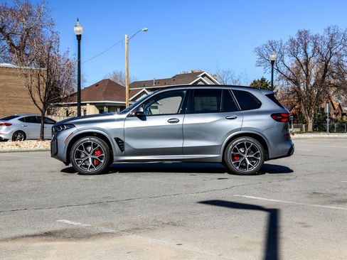 New 2026 BMW X5 xDrive40i w/ M Sport Package image 2