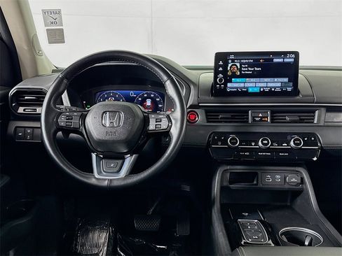 Used 2023 Honda Pilot Elite image 16