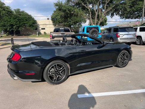 Used 2022 Ford Mustang Premium RWD image 5