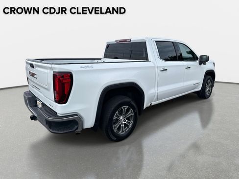 Used 2025 GMC Sierra 1500 SLT AWD/4WD image 5