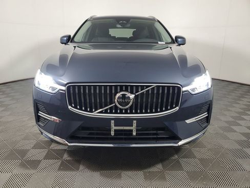 Used 2023 Volvo XC60 B5 Plus w/ Climate Package AWD/4WD image 2